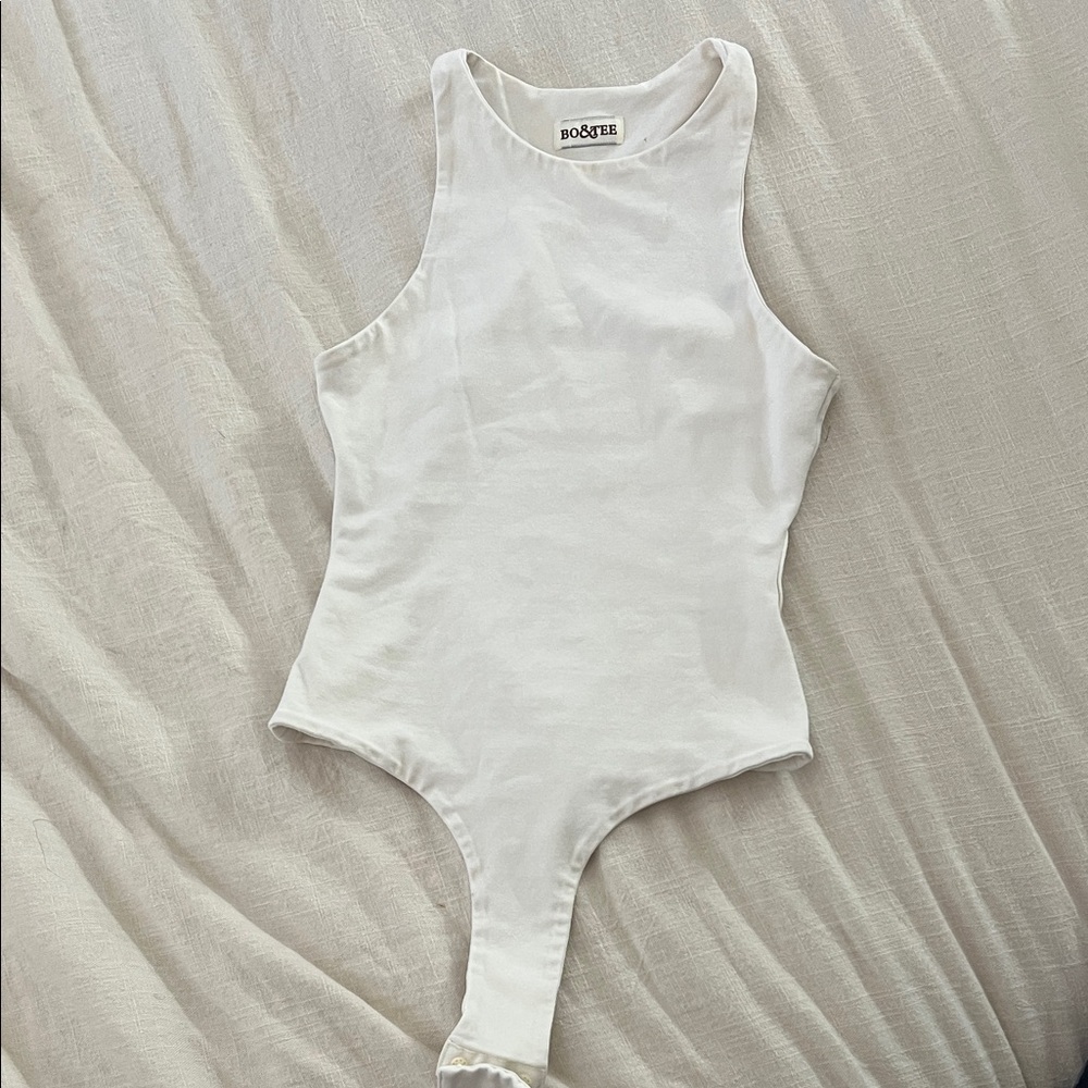 BO + TEE CREAM BODYSUIT